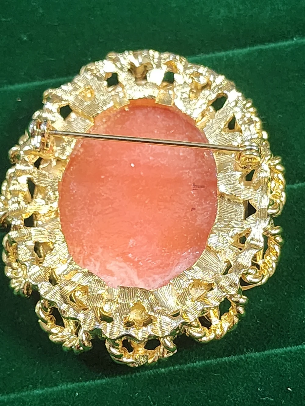 Vintage 1980s Cameo Brooch Gold Tone Filigree Rhinestone Frame Classic Lady